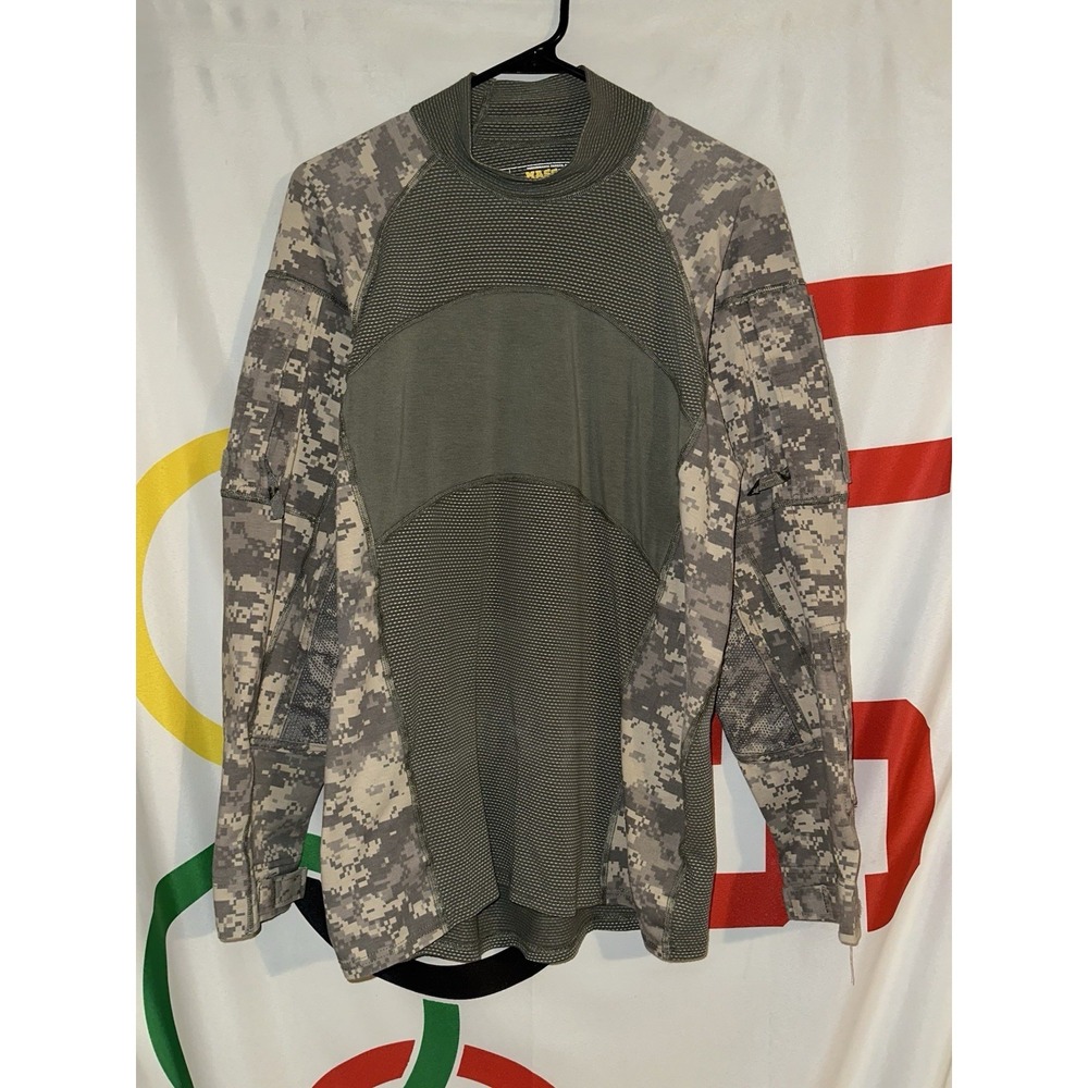 Massif U.S. Army Combat Shirt Mens Medium Digital Camo Performance Military